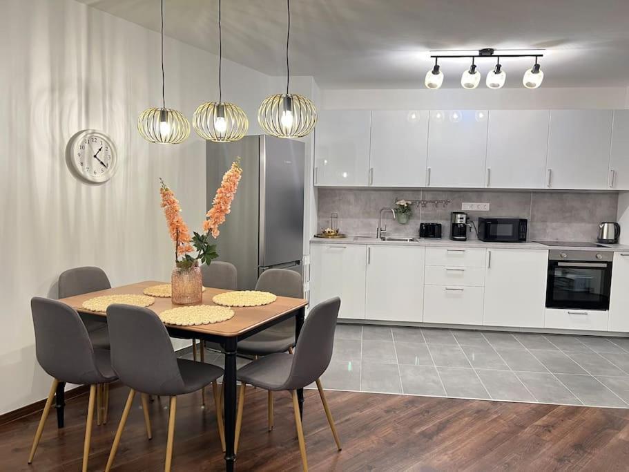 Erkel Luxury Home Budapest Luaran gambar